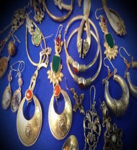 Vintage Jewellery