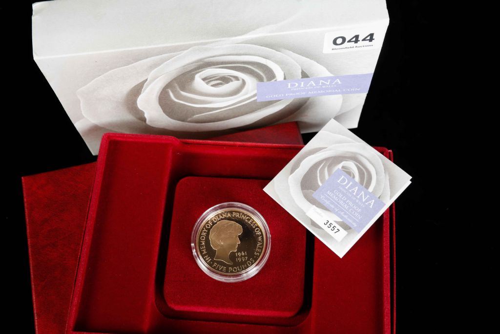 Gentlemans Single Owner Collection of Gold Coins & Silverware